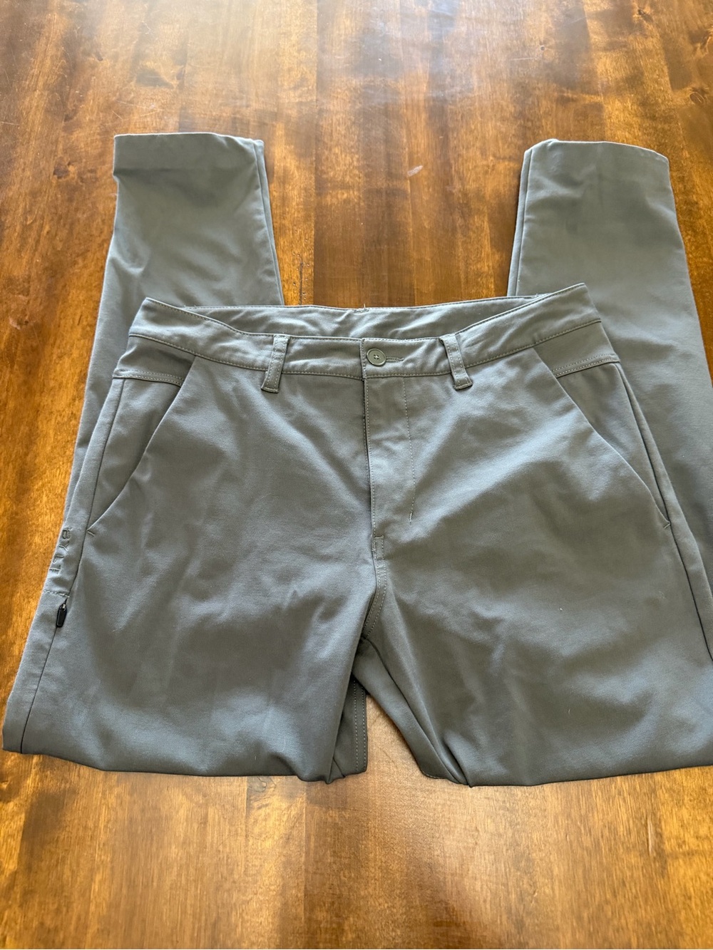 Men’s Grey BYLT Everyday Performance Jogger Pants Medium